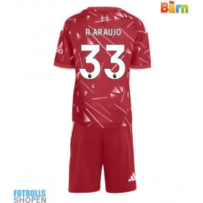 Billiga Liverpool Ronald Araujo #33 Hemmatröja Barn 2026-27 Kortärmad (+ Korta byxor)
